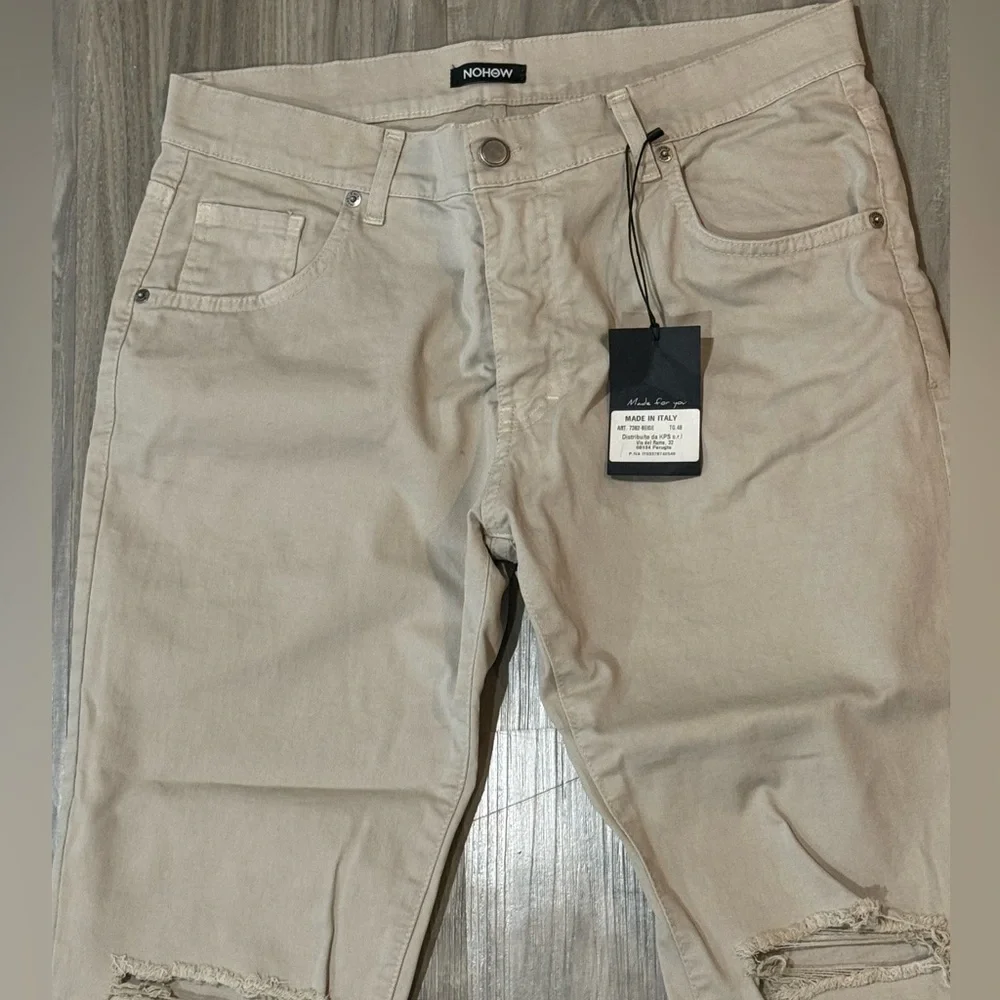 Nohow Men’s Beige tapered Pants NWT